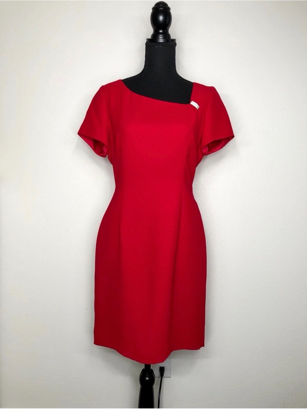 Liz Claiborne Red Short Sleeve Knee Length Career Dress - Petites